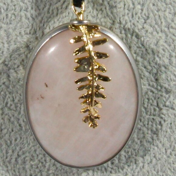 NWT J Jill Rose Quartz Black Adjustable Necklace - Picture 8 of 9